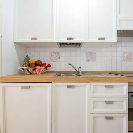 ヴィラ 6 Beds Just 200 Mt From Baia Delle Mimose